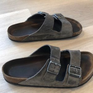 **SOLD** Gray real leather Birkenstock’s